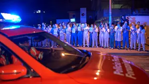 Todas las policías de Navarra se unen para rendir homenaje a los sanitarios que luchan contra el coronavirus