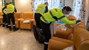 El Ejército encuentra en las residencias a ancianos muertos en sus camas a consecuencia del coronavirus