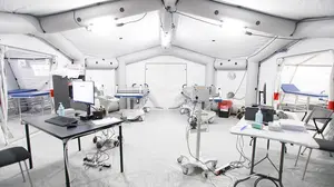 Cruz Roja Navarra instala seis carpas en el sótano de urgencias del CHN para casos de coronavirus