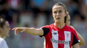 La pamplonesa Ane Azkona de 21 años renueva su contrato con el Athletic, procedente del Ardoi de Zizur