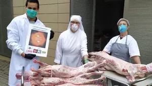 Los ganaderos navarros muestran su lado más solidario: entregan corderos entre la población más vulnerable