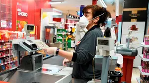 Denuncian las "actitudes de odio e incomprensión" hacia trabajadoras de supermercados en Pamplona