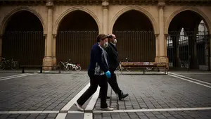 Más restricciones en Navarra por el Covid: se reduce el aforo en lugares de culto, celebraciones y espectáculos