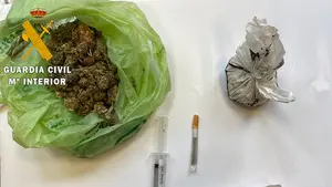 La Guardia Civil detiene a una persona por tráfico de drogas en un control en la ronda de Pamplona