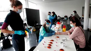 El Gobierno de Navarra responde a las críticas y asegura que ha realizado 4.700 test en residencias