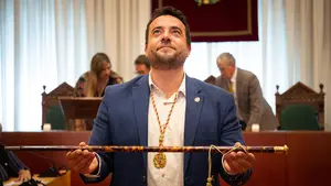 Detenido un alcalde socialista por conducir borracho en pleno estado de alarma y morder a un agente