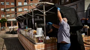 El mercadillo de Burlada retoma su actividad tan solo para la venta de productos de alimentación