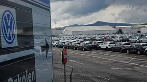 Incertidumbre en Volkswagen Navarra: "Estamos peleando por conseguir piezas"