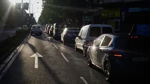 Un peatón trasladado en ambulancia en Tudela: un coche le atropelló cuando iba marcha atrás