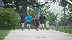 Pamplona vuelve a la calle con multitud de infracciones de la normativa establecida para evitar contagios del Covid-19