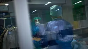 La Covid deja una jornada negra en Navarra: 10 fallecidos y otras 38 personas ingresadas, 2 en la UCI