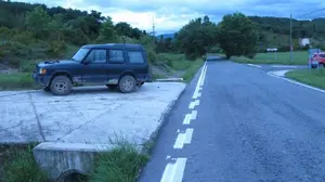 Robó dos coches y se accidentó con ambos yendo borracho: detenido en Urrául Alto un vecino de Huarte