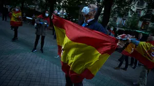 Nueva cacerolada contra Sánchez en Pamplona por tercer día consecutivo al grito de "Gobierno dimisión"