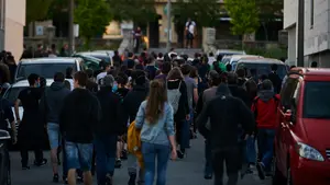 Presentan una denuncia para investigar las concentraciones de apoyo al asesino de Tomás Caballero