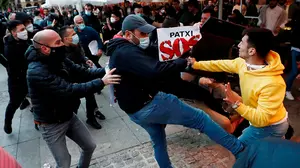 Varias organizaciones civiles se unen en Navarra para pedir el fin de la violencia y de la apología del terrorismo