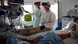 Diez nuevos ingresos hospitalarios por Covid en una jornada sin fallecidos por el virus en la Comunidad foral