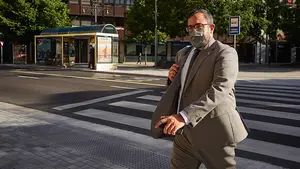 Remírez se cuadra ante sus 'jefes' de Bildu y promete más euskera en la administración de Navarra