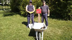 Concluye un proyecto de educaci&oacute;n ambiental con la se&ntilde;alizaci&oacute;n de &aacute;rboles en un barrio de Pamplona