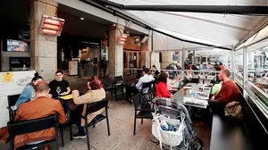 Los pequeños hosteleros de Navarra acusan al Gobierno de convertirlos en el "chivo expiatorio" de la crisis