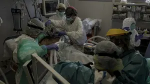 Los hospitales forales se llenan: Navarra, la tercera comunidad con mayor aumento de presión en las UCI