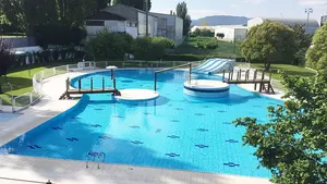 Llega el calorazo: un club pamplonés adelanta la apertura de las piscinas exteriores