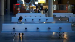 Exhibicionista en Pamplona: detenido por masturbarse delante de menores en la estación de autobuses