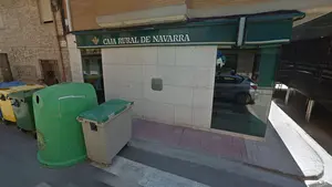 Atraco en Buñuel: un hombre asalta una sucursal bancaria de Caja Rural y huye con el botín