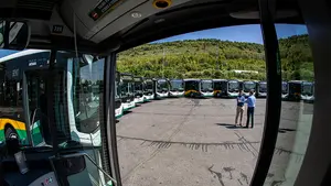 La flota de las villavesas suma 16 nuevos vehículos que cumplen los límites de contaminación de la UE