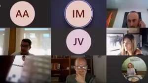 Un concejal de Torrelavega se ducha durante el pleno municipal sin apagar la cámara: "Decirle algo a Berni, rápido"