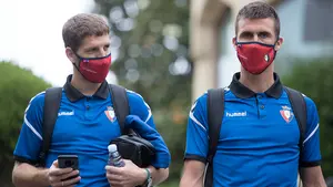 Mascarilla oficial de Osasuna: consigue aqu&iacute; la tuya con el escudo del equipo como la de los jugadores