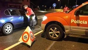 Detenido en Pamplona tras embestir la barrera de un comercio para marcharse sin pagar
