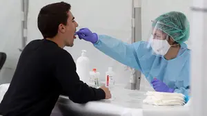 Navarra despide el año de la pandemia confirmando la escalada de contagios: suben de nuevo los casos