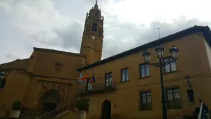 Un pamplonés, positivo en coronavirus tras una cena de amigos en una localidad junto a la frontera navarra