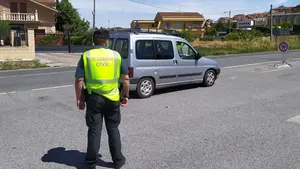Un reincidente en Andosilla a punto de atropellar a una patrulla de la Guardia Civil en un control