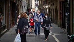 Chivite avisa de que pueden llegar más restricciones: "No se descarta que tengamos que tomar otras medidas"