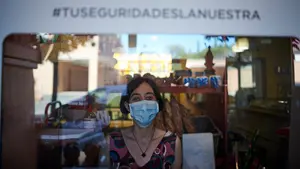 Tensión y nervios entre los vecinos de Mendillorri: "Nos esperábamos el foco, pero no tan pronto"