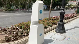 La oposición insta al alcalde de Pamplona a colocar dispensadores de gel desinfectante en las calles con gran afluencia