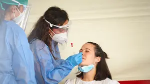 Buscan en Navarra a 24 contagiados de coronavirus para probar un medicamento efectivo contra la enfermedad