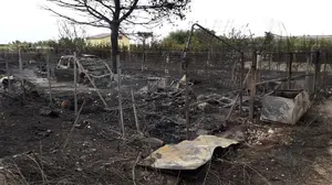 Incendios por rayos en Navarra: el más grave, en Ribaforada donde han ardido un coche, maquinaria y animales