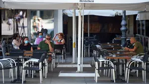 "Nos están arruinando": la hostelería y las discotecas navarras reclaman un plan de rescate