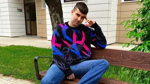 'Sneaker Family Fuego', el joven de Barañáin que triunfa en YouTube hablando de zapatillas