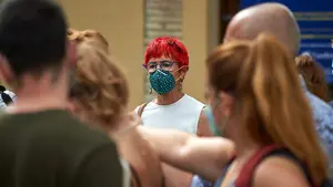 Duras críticas contra Salud y Chivite por no frenar la Covid en Navarra: "Van a rebufo de los acontecimientos"