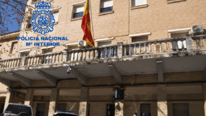 Detienen a dos hermanos en Tudela por amenazar con una navaja a un hombre que iba acompañado de un niño