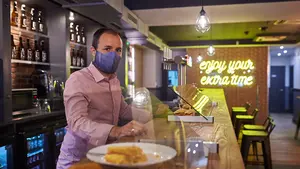 Un mítico local de Iturrama 'reabre' sus puertas tras años cerrado: ahora se llama Extra Time