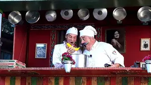 El Teatro Gayarre se despide con "Antipasti", un espectáculo italiano que combina cocina y mucho humor