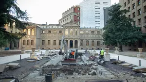 Obras en el Palacio de Navarra: Chivite restaura el jardín y la fuente tras los trabajos emprendidos por Barkos