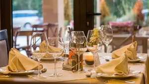 Investigan a tres hombres por intentar robar en un restaurante y un vehículo en Cintruénigo