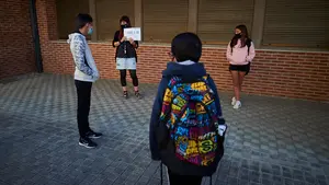 Exigen la reducción de ratios y de carga lectiva "se consolide" para el próximo curso