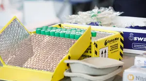 Pausan el ensayo de la vacuna contra la Covid-19 que España había comprado y que llegarían a final de año