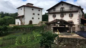 Concluye la restauración de la torre Dorrea de Irurita tras seis años de trabajo y un millón de euros de inversión